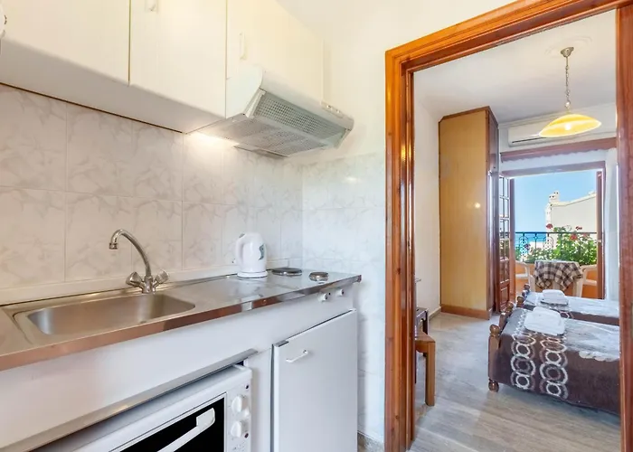 Mires House Side First Floor 7 Agios Gordios (Corfu)