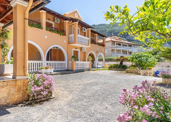 Διαμέρισμα Mires House Side First Floor 7 *